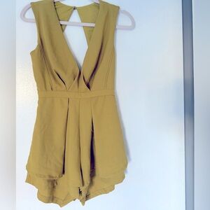 Short jumper romper